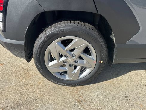 Used 2026 Hyundai Kona SE FWD image 17