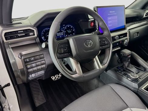Certified 2025 Toyota Tacoma TRD Sport AWD/4WD image 18