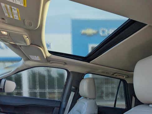 Used 2021 Ford Expedition Max Limited image 19