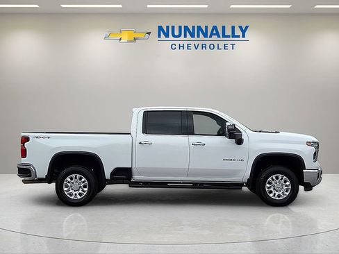 Certified 2024 Chevrolet Silverado 2500 LTZ w/ LTZ Convenience Package AWD/4WD image 6
