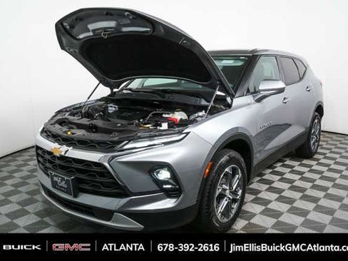 Used 2025 Chevrolet Blazer LT FWD image 30