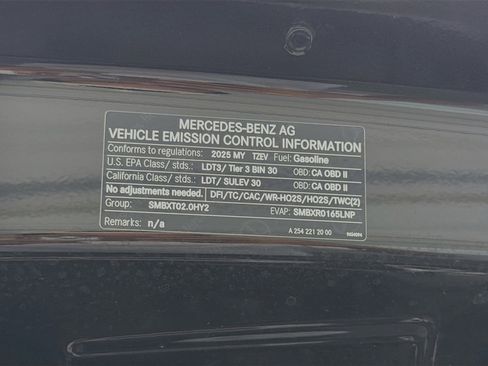 Used 2025 Mercedes-Benz GLC 350e 4MATIC image 15