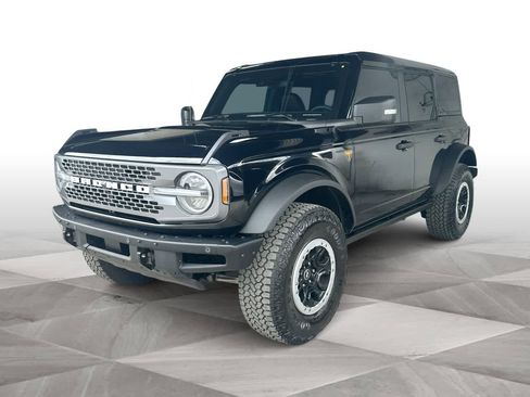 Used 2025 Ford Bronco Badlands AWD/4WD image 4