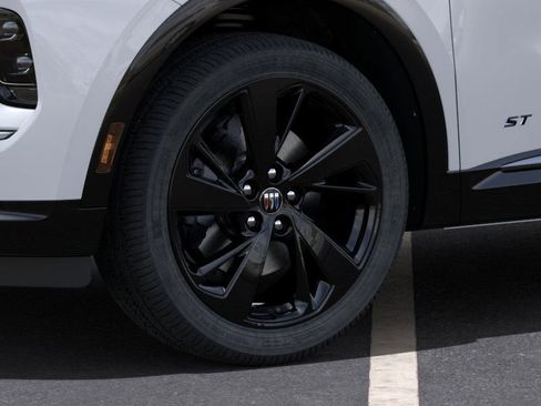 New 2025 Buick Envision Sport Touring image 9