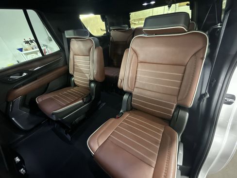 Certified 2023 GMC Yukon Denali Ultimate AWD/4WD image 26