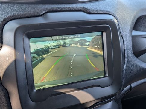 Used 2020 Jeep Renegade Altitude image 6