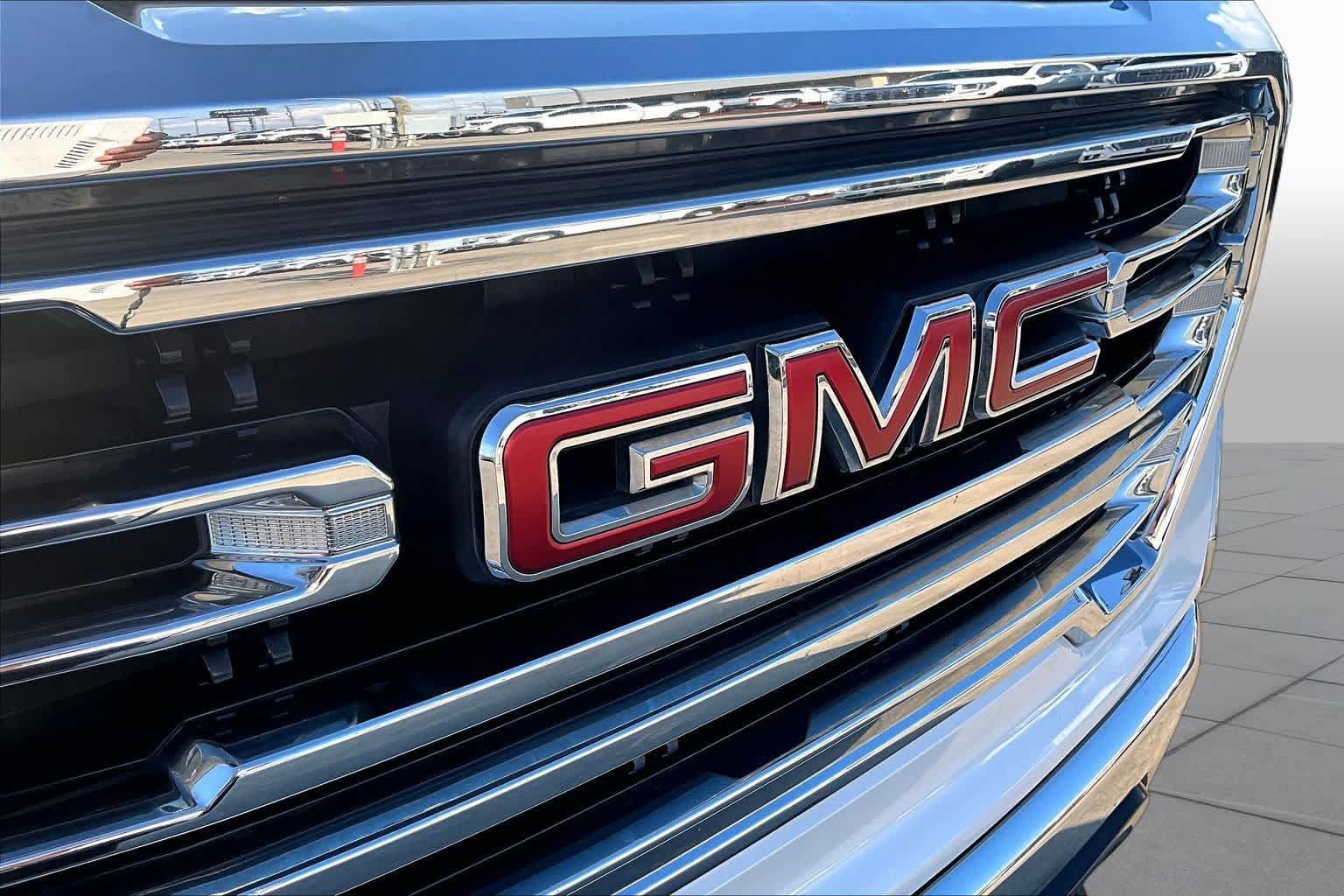 Used 2021 GMC Sierra 1500 SLT AWD/4WD image 30