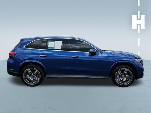 Used 2023 Mercedes-Benz GLC 300 image 3