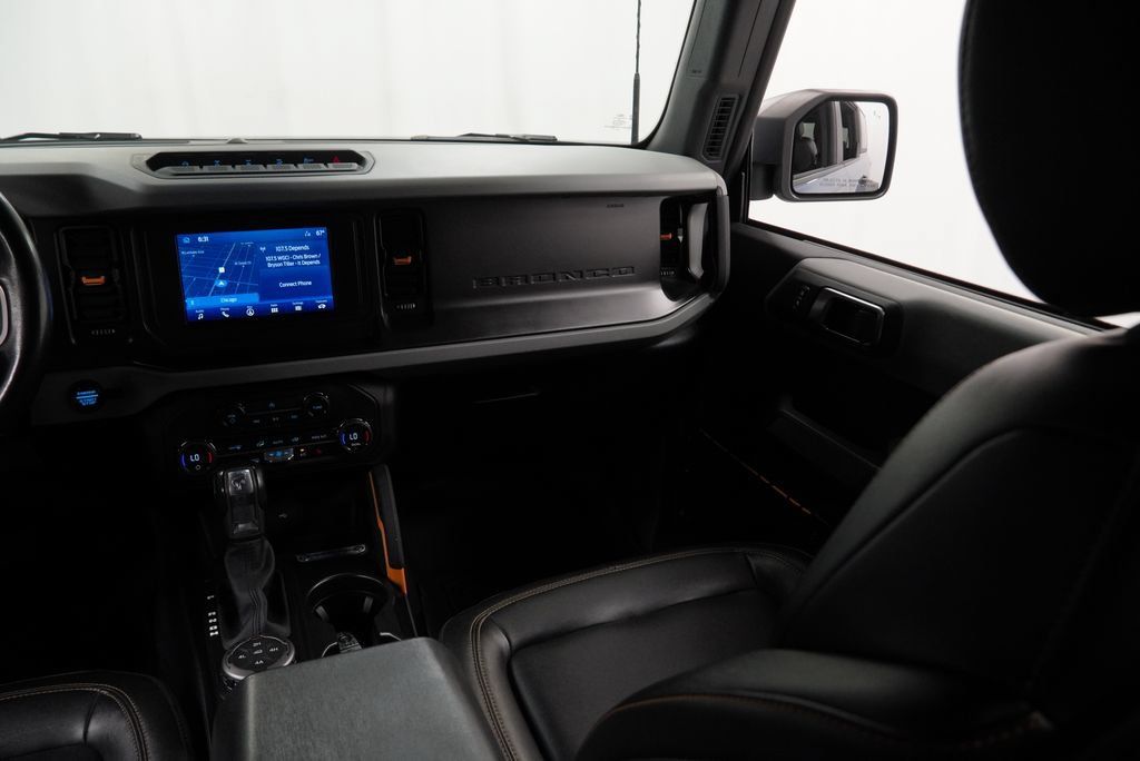 Used 2023 Ford Bronco Badlands w/ Sasquatch Package AWD/4WD image 18
