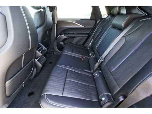 New 2026 Cadillac Lyriq Luxury image 7