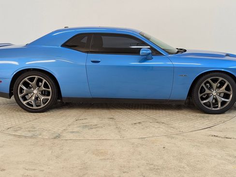 Used 2015 Dodge Challenger R/T w/ Quick Order Package 28B R/T image 8