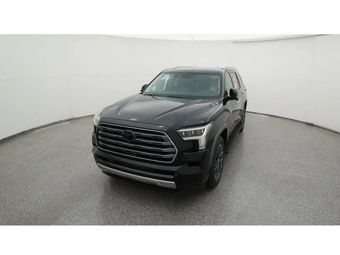 Used 2024 Toyota Sequoia Limited w/ Tow Technology Package AWD/4WD image 22