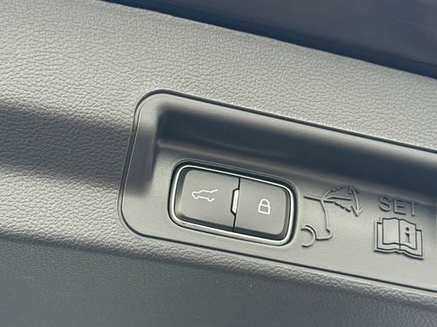 New 2026 Ford Explorer ST-Line image 5