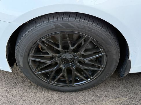 Used 2018 Genesis G80 3.8 w/ Option Group 02 image 6