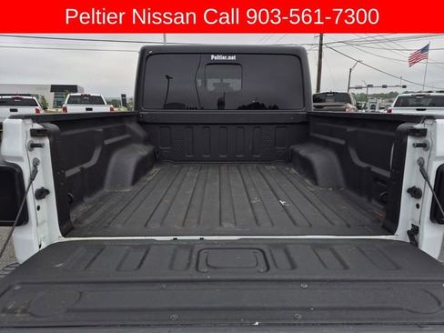 Used 2022 Jeep Gladiator Rubicon w/ Trailer Tow Package AWD/4WD image 9