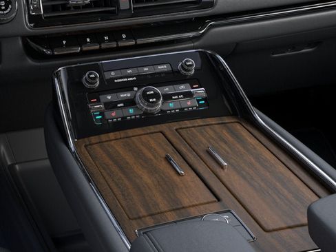 New 2023 Lincoln Navigator L Reserve AWD/4WD image 15