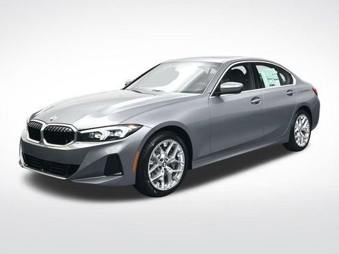 New 2026 BMW 330i xDrive Sedan w/ Premium Package AWD/4WD image 9