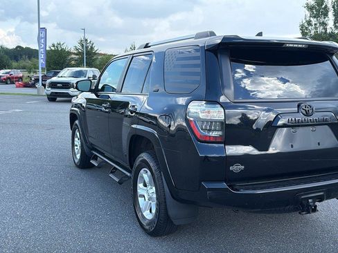 Used 2024 Toyota 4Runner SR5 Premium w/ Moonroof Package AWD/4WD image 9