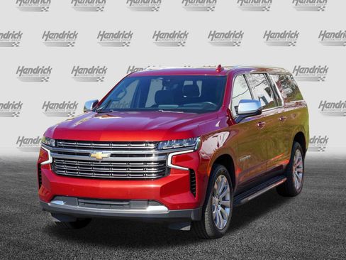 Used 2021 Chevrolet Suburban Premier w/ Premium Package image 5