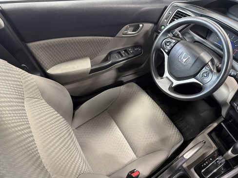 Used 2014 Honda Civic LX image 9