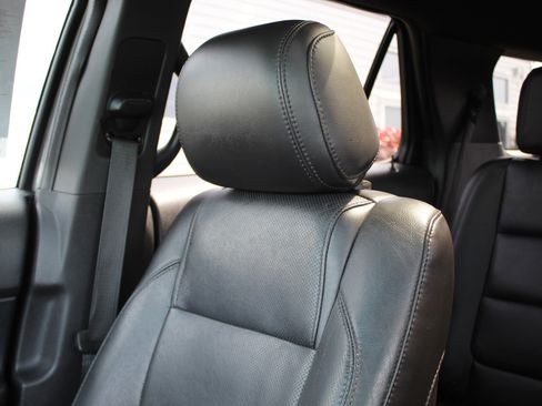 Used 2013 Ford Explorer Limited AWD/4WD image 42