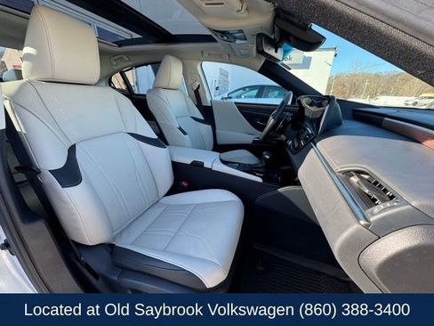 Used 2025 Lexus ES 350 Ultra Luxury image 34