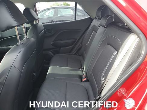 Certified 2025 Hyundai Venue Limited FWD image 26