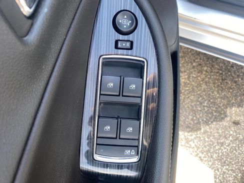 Used 2016 Chevrolet Impala LT w/ Convenience Package image 26