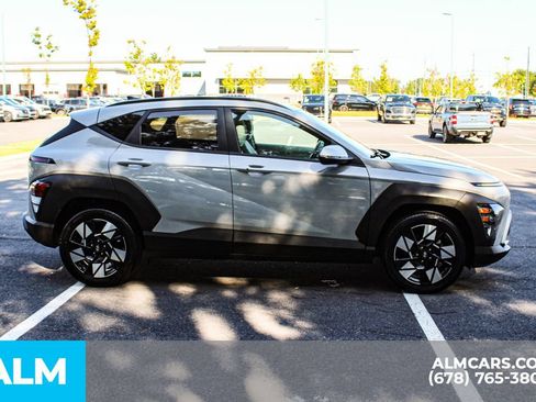 Used 2024 Hyundai Kona SEL FWD image 8