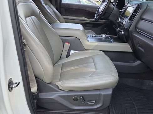 Used 2021 Ford Expedition Max Limited AWD/4WD image 17