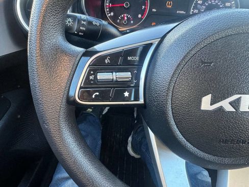 Used 2022 Kia Forte LXS image 24