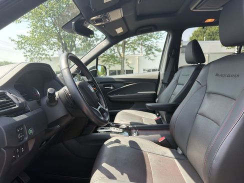 Used 2021 Honda Pilot Black Edition image 5