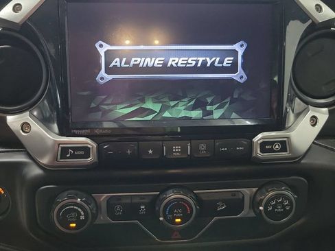Certified 2020 Jeep Wrangler Unlimited Sport S AWD/4WD image 33