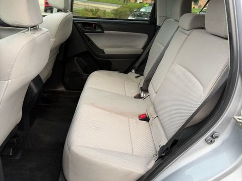 Used 2017 Subaru Forester 2.5i Premium w/ All-Weather Package AWD/4WD image 11