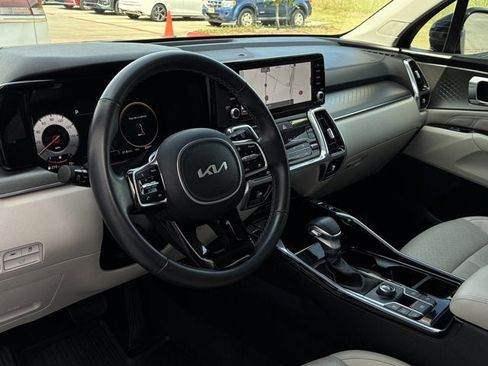 Used 2023 Kia Sorento SX FWD image 11