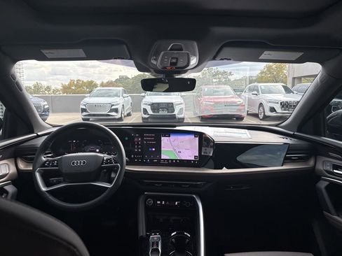 New 2025 Audi Q5 Premium Plus image 18