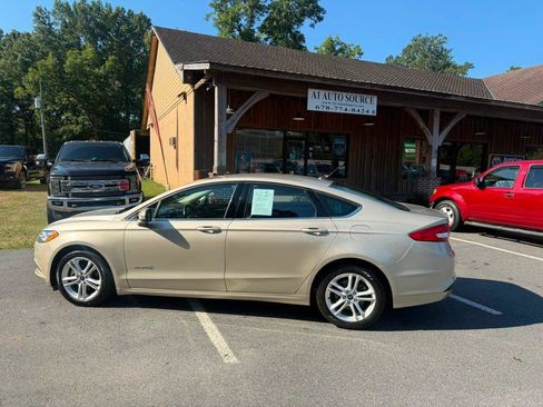 Used 2018 Ford Fusion S FWD image 9