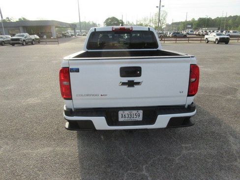 Used 2017 Chevrolet Colorado LT w/ LT Convenience Package image 6