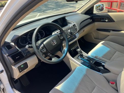 Used 2013 Honda Accord EX image 13