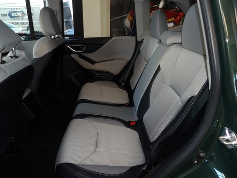 Used 2023 Subaru Forester AWD/4WD image 22