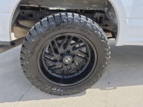 Used 2018 Ford F150 XLT w/ Trailer Tow Package AWD/4WD image 12