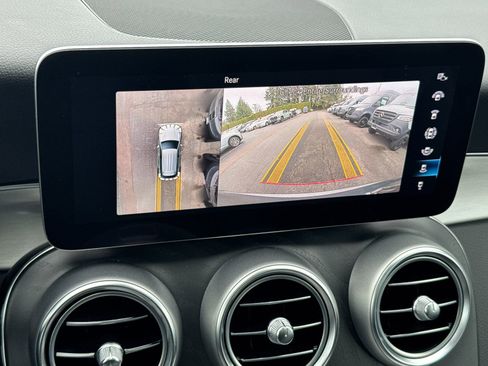 Certified 2021 Mercedes-Benz GLC 300 4MATIC image 19