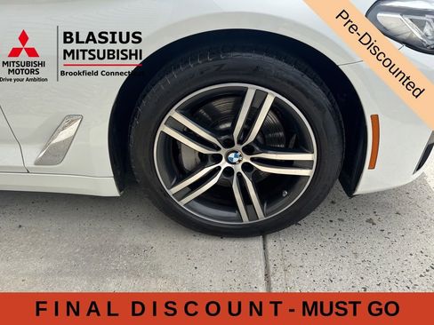 Used 2023 BMW 530i xDrive w/ Convenience Package AWD/4WD image 3