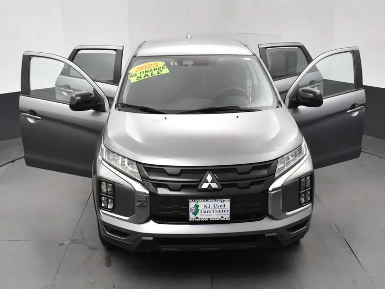 Used 2025 Mitsubishi Outlander Sport LE AWD/4WD image 10