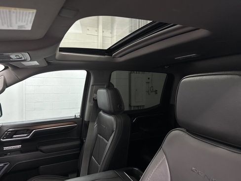 Used 2024 GMC Sierra 1500 Denali w/ Denali Carbonpro Edition image 35