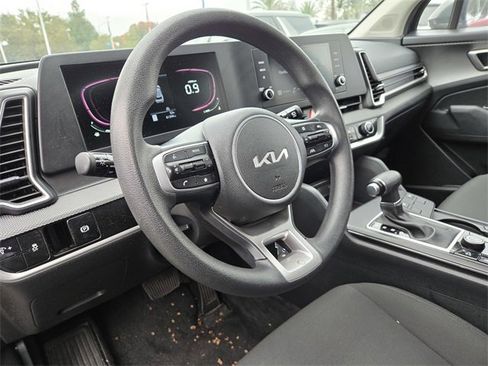 Certified 2024 Kia Sportage LX image 13