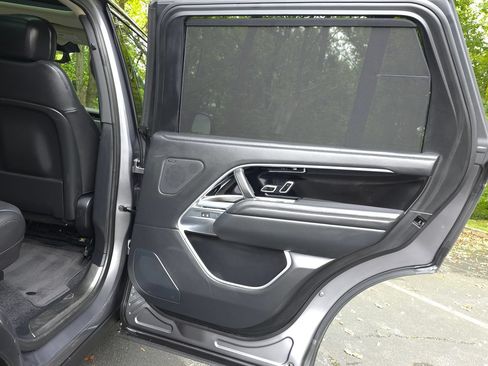 Used 2024 Land Rover Range Rover Long Wheelbase SE AWD/4WD image 29