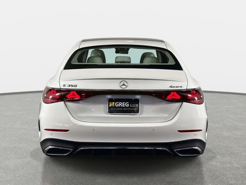 Used 2026 Mercedes-Benz E 350 4MATIC Sedan image 4