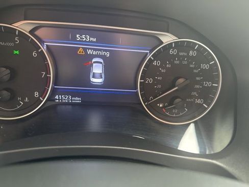 Used 2024 Nissan Altima 2.5 SR w/ SR Premium Package AWD/4WD image 7