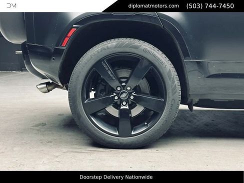 Used 2022 Land Rover Defender 110 V8 AWD/4WD image 42